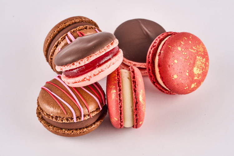 Heart Box of 12 Macarons